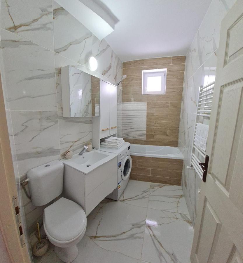 Dddd Apartament Cavnic Buitenkant foto