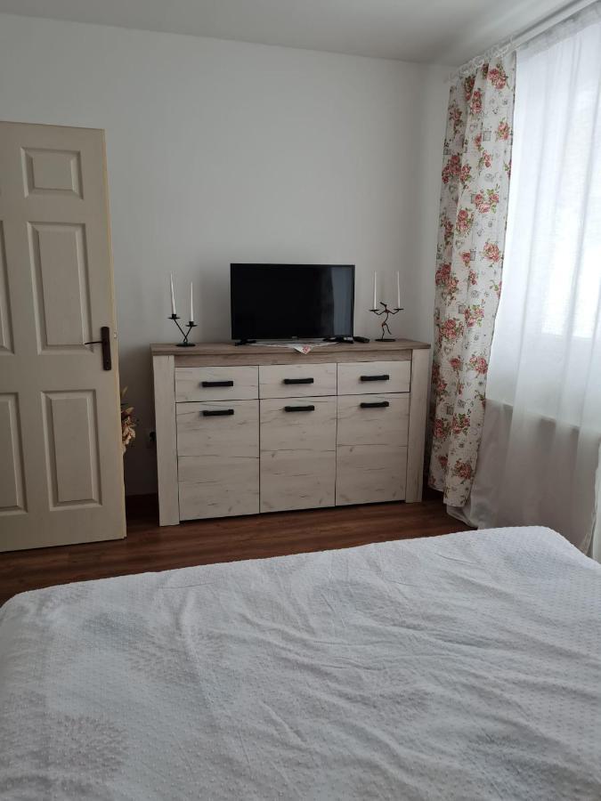 Dddd Apartament Cavnic Buitenkant foto