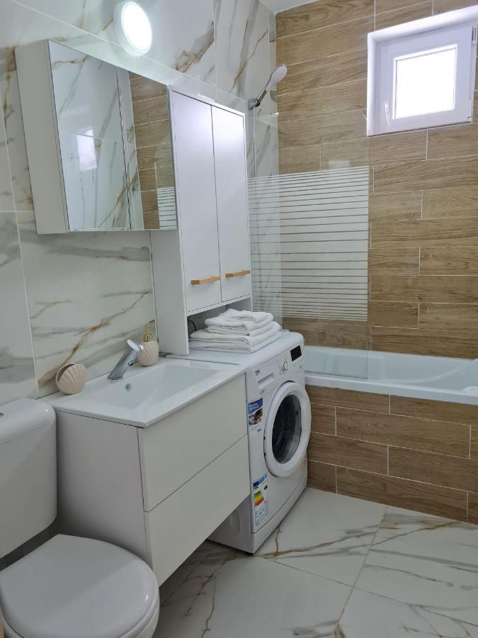 Dddd Apartament Cavnic Buitenkant foto